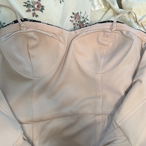 Lace Peplum Dress - Picture 5 of 7